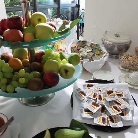 Acropolis Hotell
