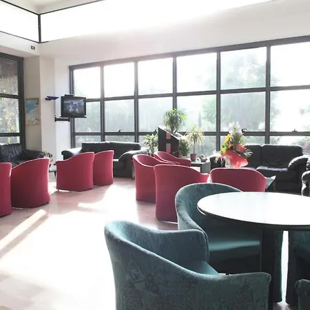 Acropolis Hotell